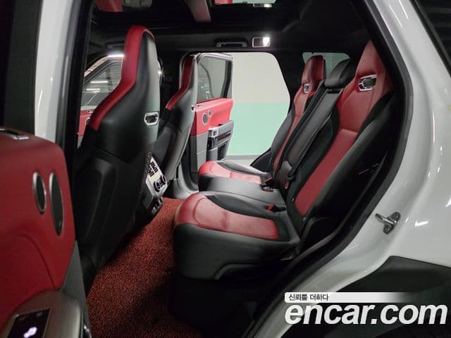 Land Rover Range Rover Sport 2018 — Photo 10/19
