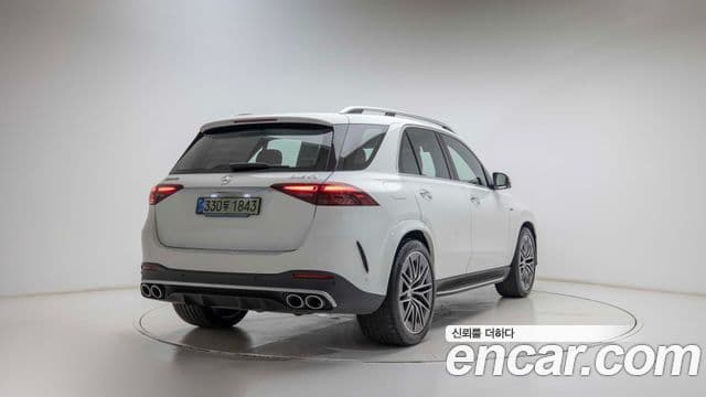 Mercedes-Benz GLE-Class 2025 — Photo 10/20