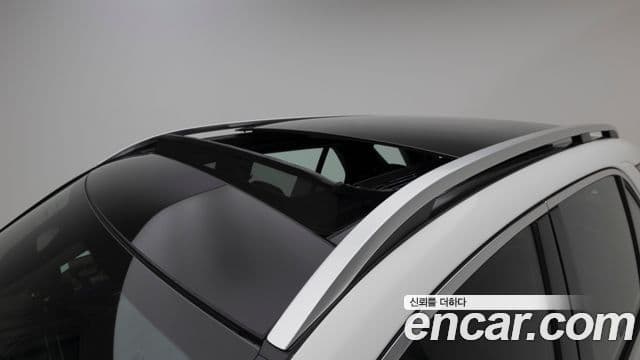 Mercedes-Benz GLE-Class 2025 — Photo 13/20