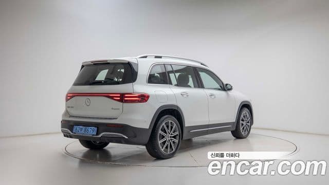 Mercedes-Benz EQB 2025 — ფოტო 10/20