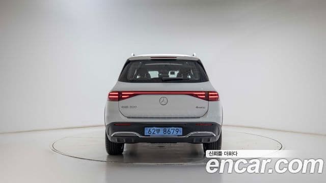 Mercedes-Benz EQB 2025 — ფოტო 14/20