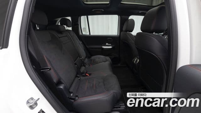 Mercedes-Benz EQB 2025 — ფოტო 2/20