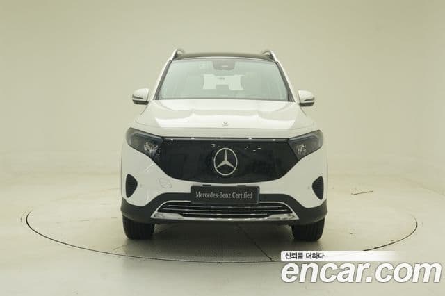 Mercedes-Benz EQB 2025 — ფოტო 11/18