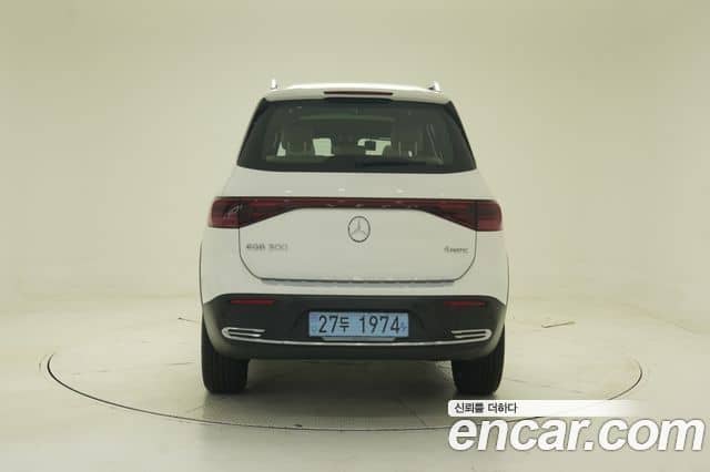 Mercedes-Benz EQB, 2025