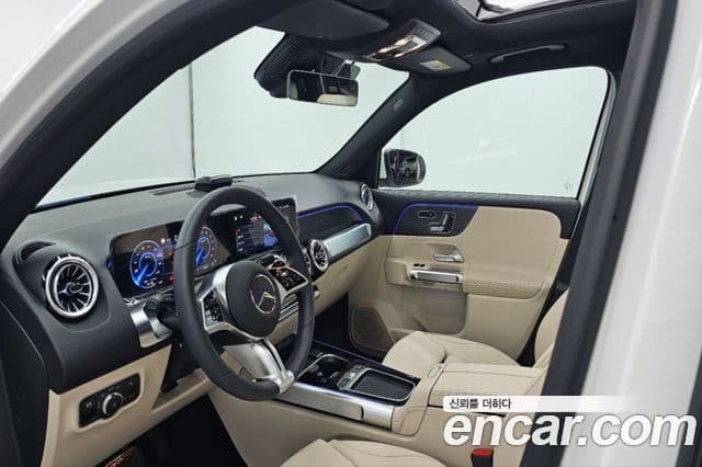 Mercedes-Benz EQB 2025 — ფოტო 14/18