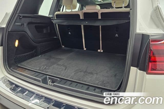 Mercedes-Benz EQB 2025 — ფოტო 17/18