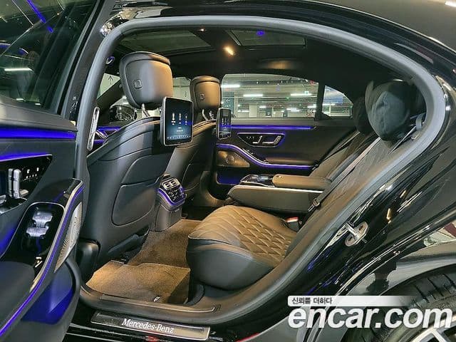 Mercedes-Benz S-Class 2024 — Photo 2/20
