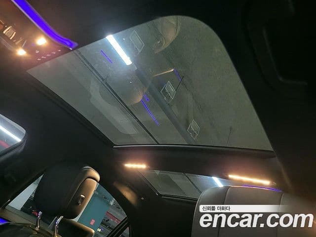 Mercedes-Benz S-Class 2024 — Photo 7/20