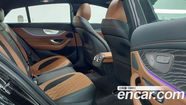 Mercedes-Benz AMG GT 2025 — Photo 15/18