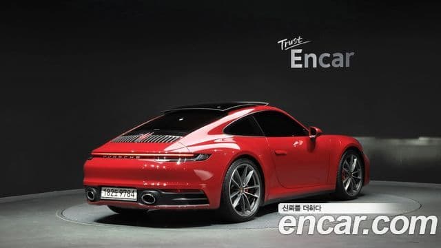 Porsche 911 2020 — Photo 13/20