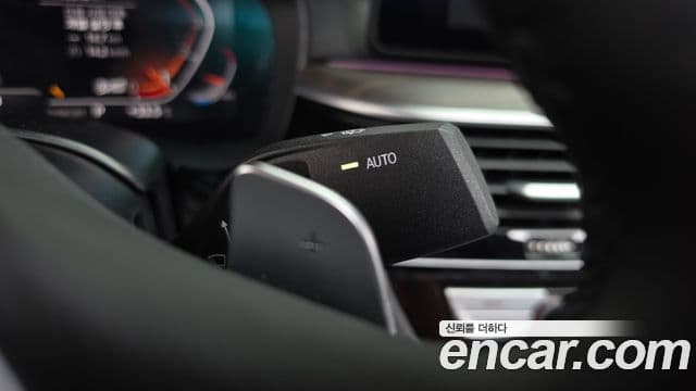 BMW 5 Series 2023 — Photo 36/36