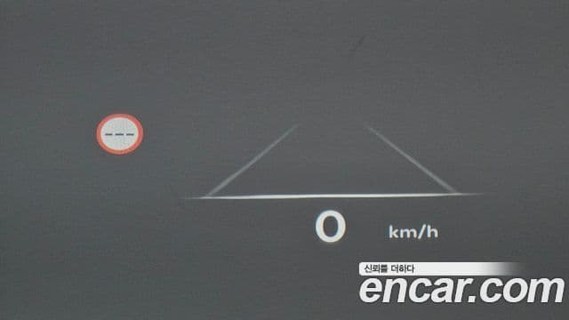 Genesis GV70 2025 — Şəkil 13/33