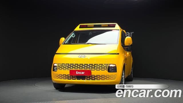 Hyundai Staria 2022 — Фото 3/20