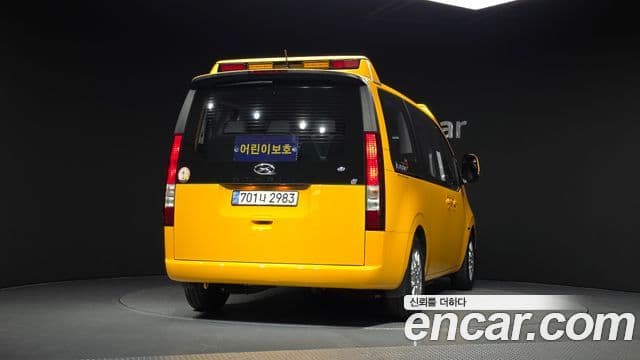 Hyundai Staria 2022 — Фото 4/20