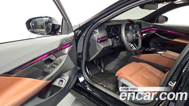 BMW 5 Series 2024 — Photo 4/31