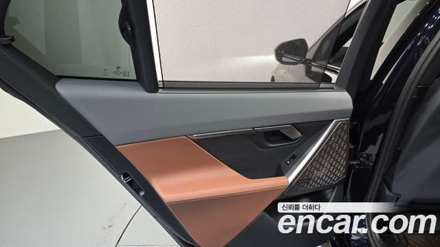 BMW 5 Series 2024 — Photo 8/31