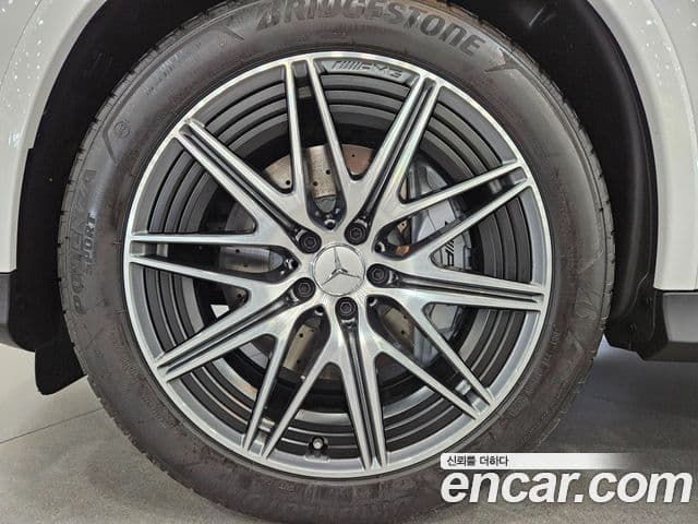 Mercedes-Benz GLC-Class 2026 — Photo 6/16
