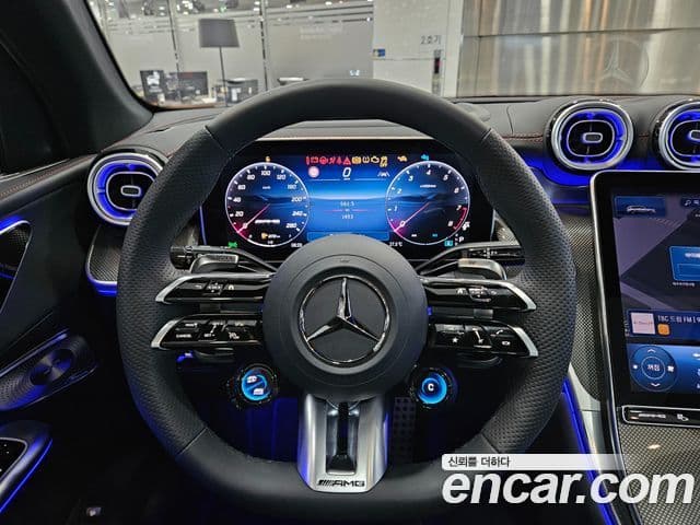 Mercedes-Benz GLC-Class 2026 — Photo 10/16