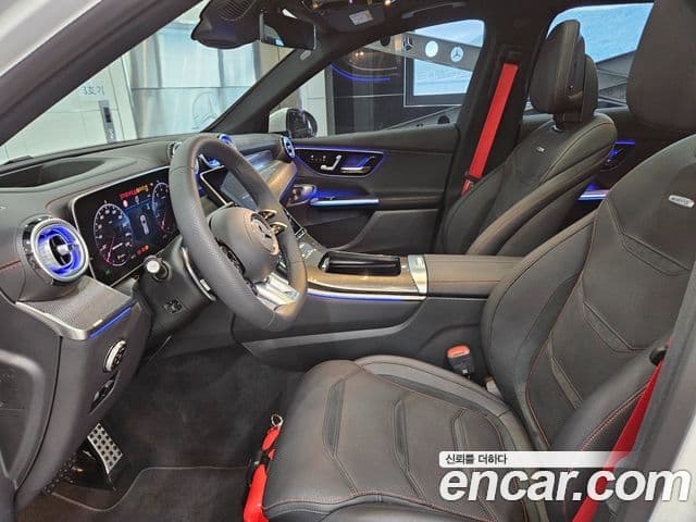 Mercedes-Benz GLC-Class 2026 — Photo 2/16