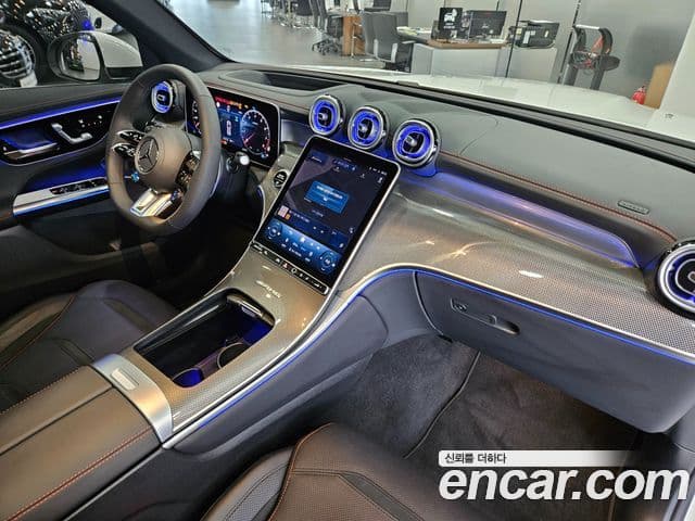 Mercedes-Benz GLC-Class 2026 — Photo 8/16