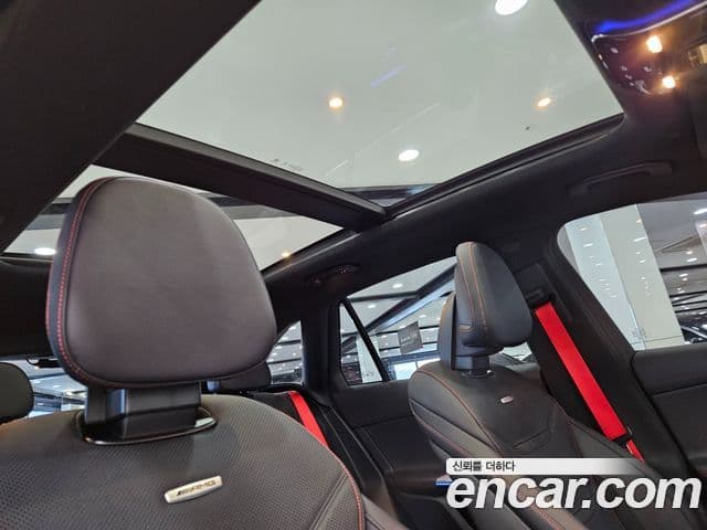 Mercedes-Benz GLC-Class 2026 — Photo 9/16