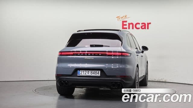 Porsche Cayenne 2025 — Photo 3/20