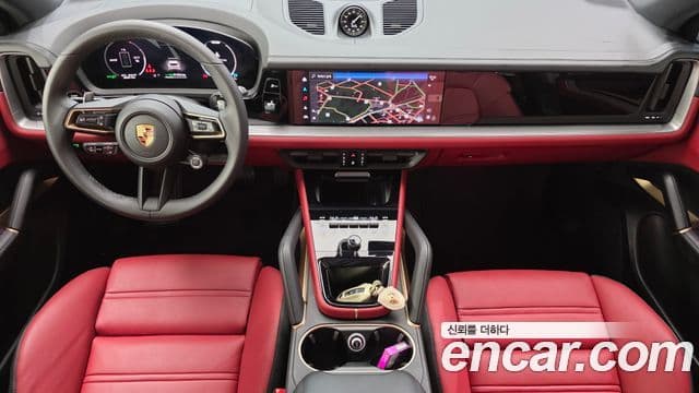 Porsche Cayenne 2025 — Photo 14/20