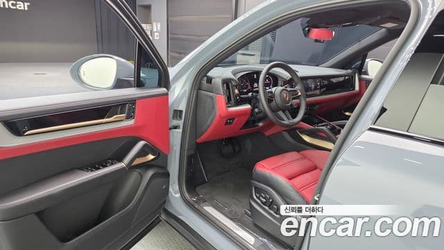Porsche Cayenne 2025 — Photo 11/20