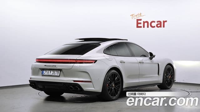 Porsche Panamera 2025 — Photo 19/20