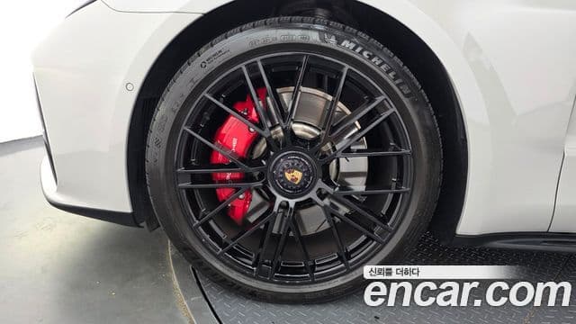 Porsche Panamera 2025 — Photo 16/20