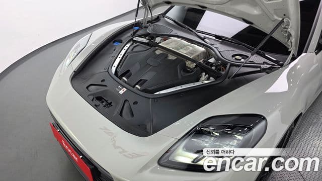 Porsche Panamera 2025 — Photo 13/20