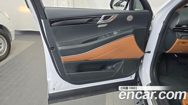 Genesis GV80 2023 — Photo 10/40
