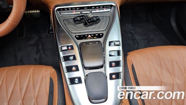 Mercedes-Benz AMG GT 2024 — Photo 5/31