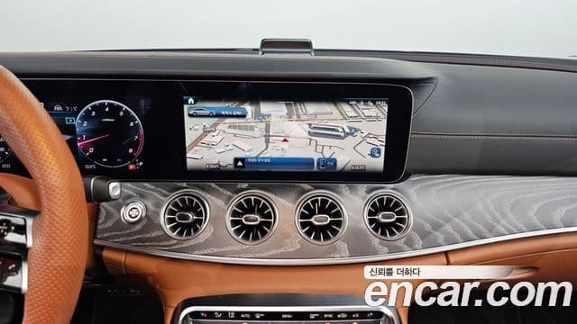 Mercedes-Benz AMG GT 2024 — Photo 20/31