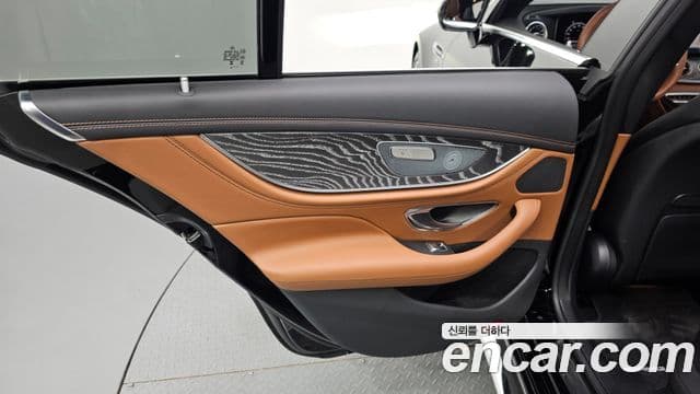 Mercedes-Benz AMG GT 2024 — Photo 22/31