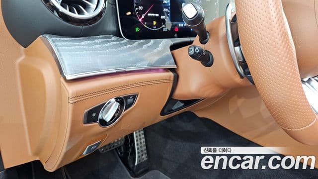 Mercedes-Benz AMG GT 2024 — Photo 8/31