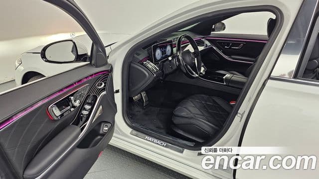 Mercedes-Benz S-Class 2024 — ფოტო 23/33