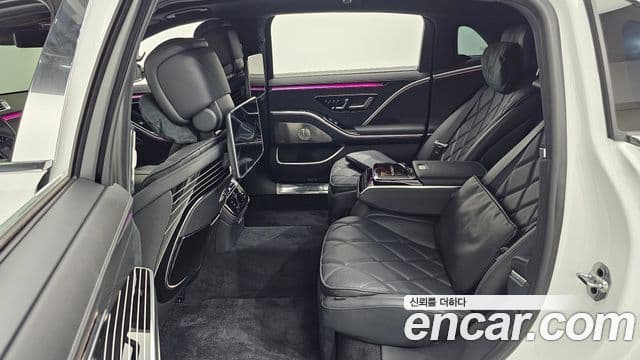 Mercedes-Benz S-Class 2024 — ფოტო 13/33