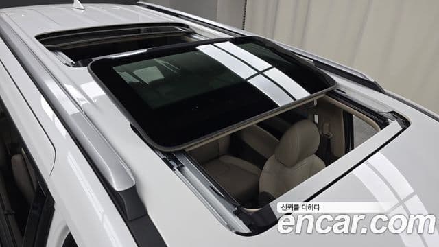 Kia Carnival 2024 — Şəkil 32/39