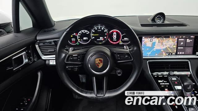 Porsche Panamera 2021 — Photo 3/20