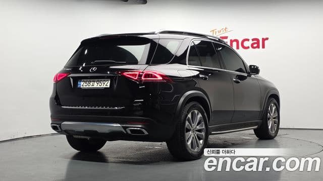 Mercedes-Benz GLE-Class 2023 — Şəkil 6/20