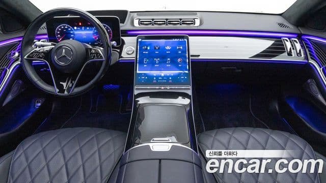 Mercedes-Benz S-Class 2025 — Photo 7/19
