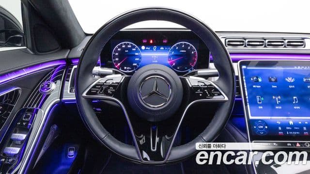 Mercedes-Benz S-Class 2025 — Photo 2/19