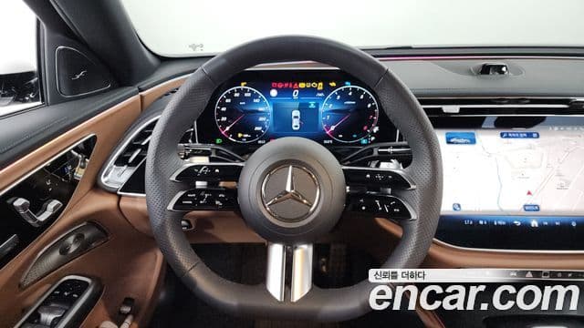 Mercedes-Benz E-Class 2025 — Photo 25/35