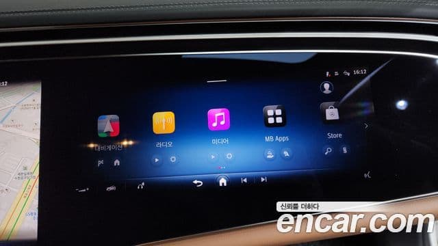 Mercedes-Benz E-Class 2025 — Photo 14/35