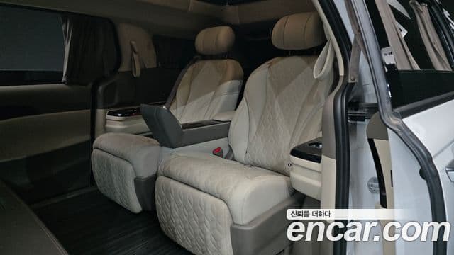 Kia Carnival 2024 — Şəkil 2/39