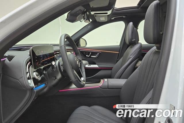 Mercedes-Benz E-Class 2025 — Photo 20/20