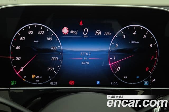 Mercedes-Benz E-Class 2025 — Photo 6/20