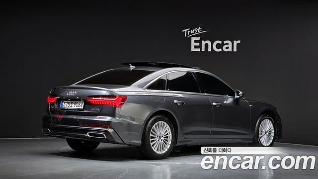 Audi A6 2021 — Photo 17/37