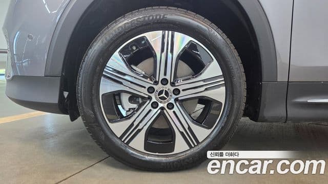 Mercedes-Benz EQB 2026 — ფოტო 18/20